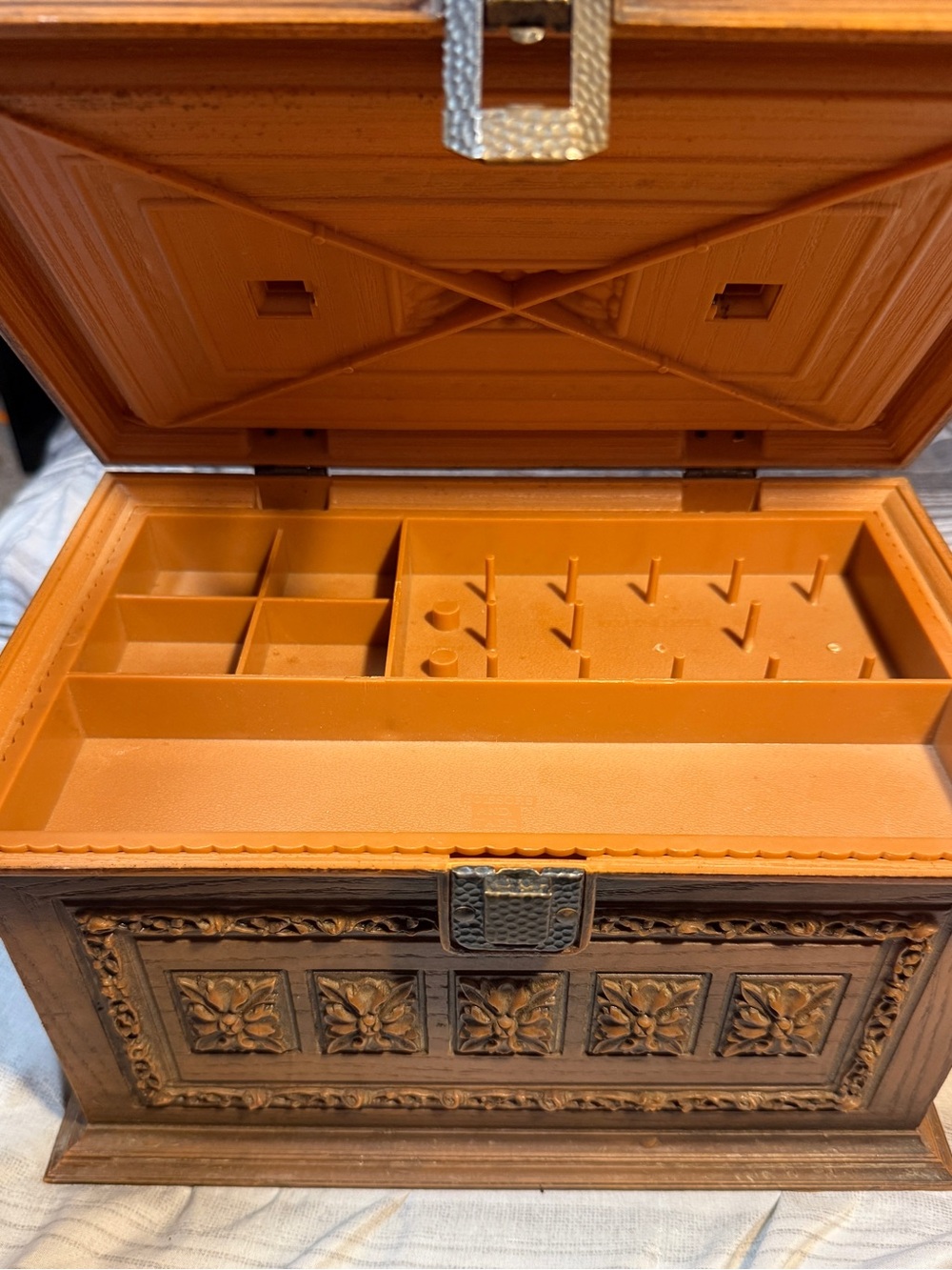 Vintage Max Klein Sewing Box Hinged Lid SC-1280 Removable Sectioned Faux Wood